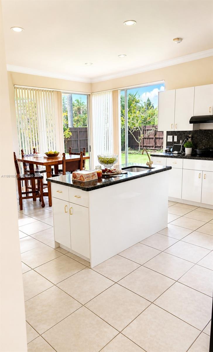 LAKES OF THE MEADOW SEC 5 - Residential