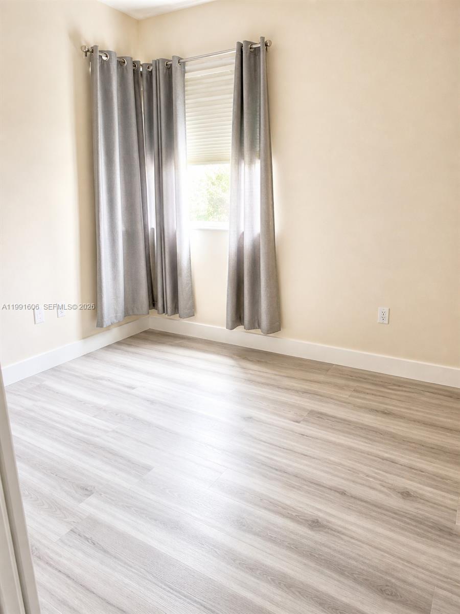 LAKES OF THE MEADOW SEC 5 - Residential