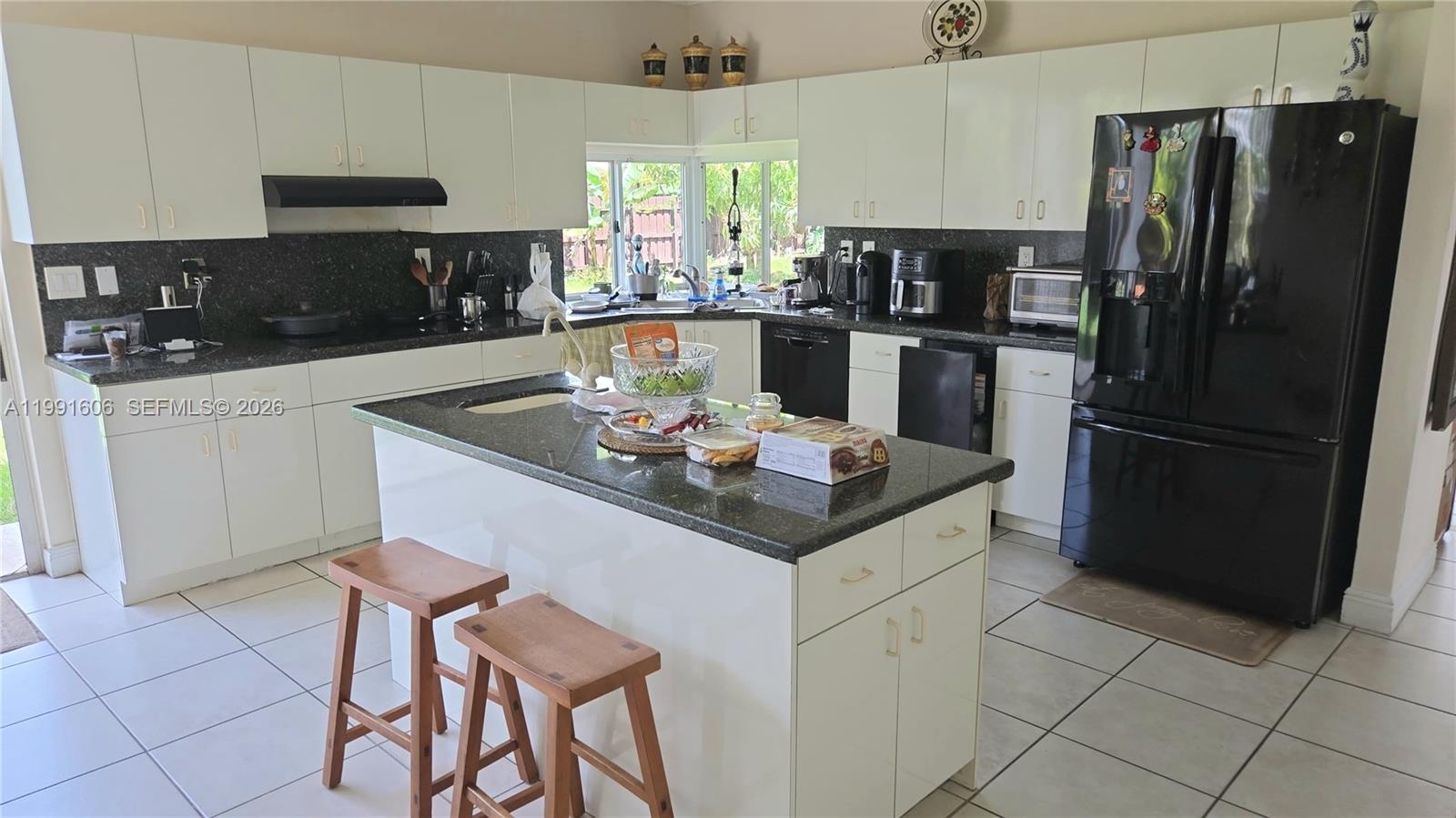 LAKES OF THE MEADOW SEC 5 - Residential