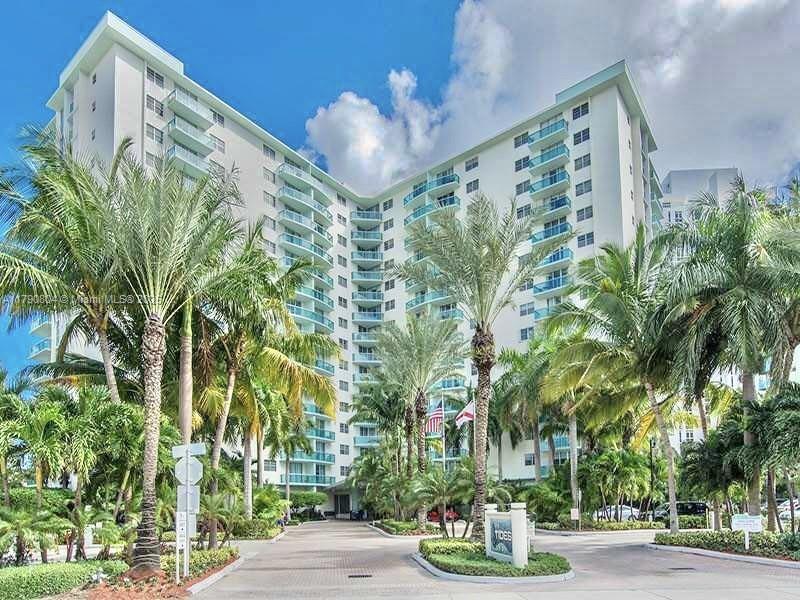 TIDES ON HOLLYWOOD BEACH - Residential