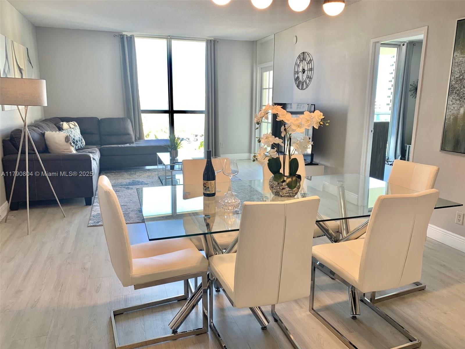 TIDES ON HOLLYWOOD BEACH - Residential
