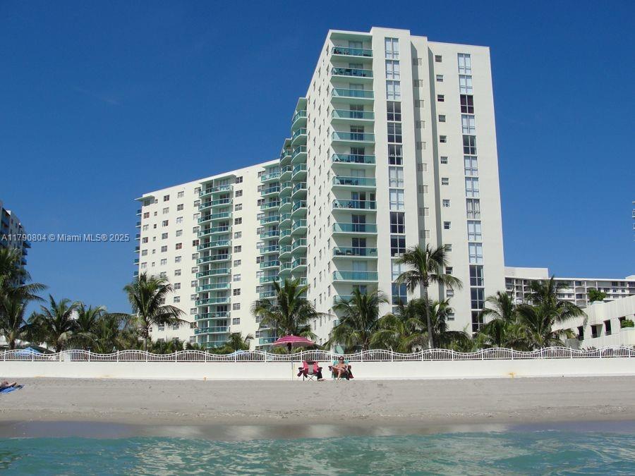 TIDES ON HOLLYWOOD BEACH - Residential