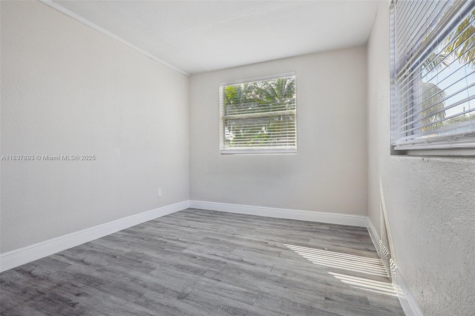 LAKE FOREST SEC 4 - Residential