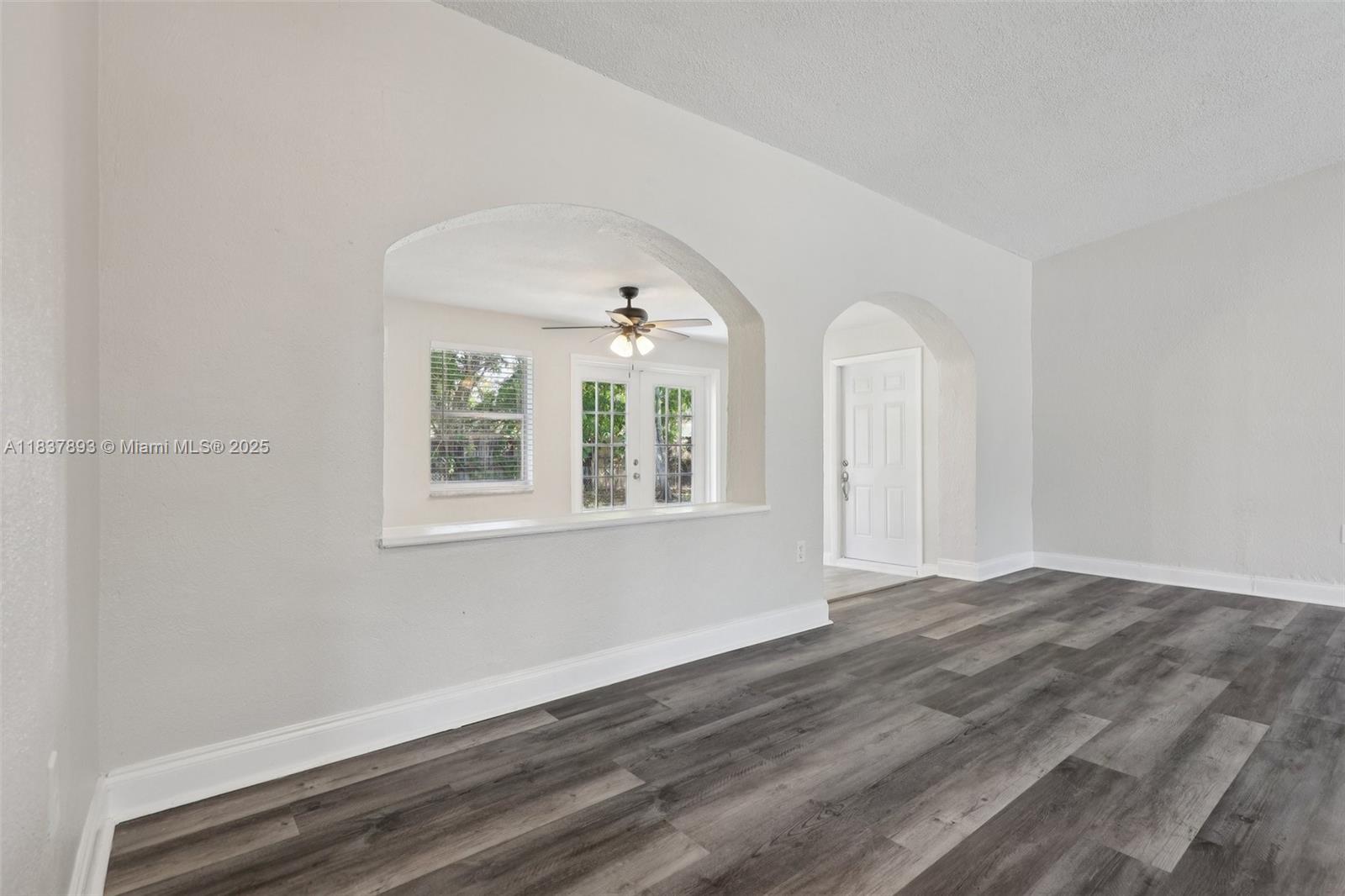 LAKE FOREST SEC 4 - Residential