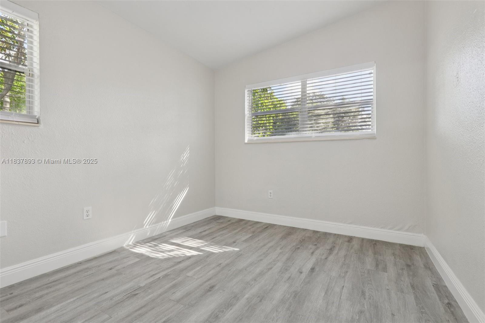 LAKE FOREST SEC 4 - Residential