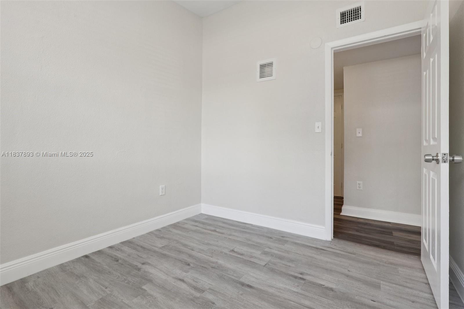 LAKE FOREST SEC 4 - Residential