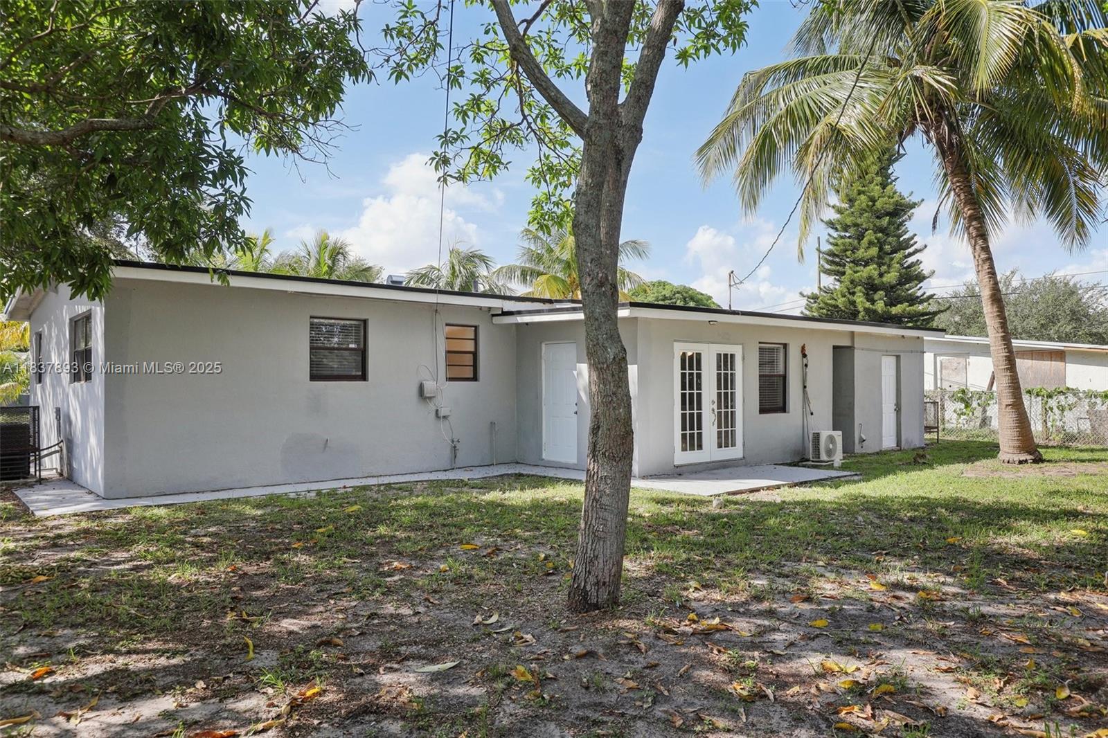 LAKE FOREST SEC 4 - Residential