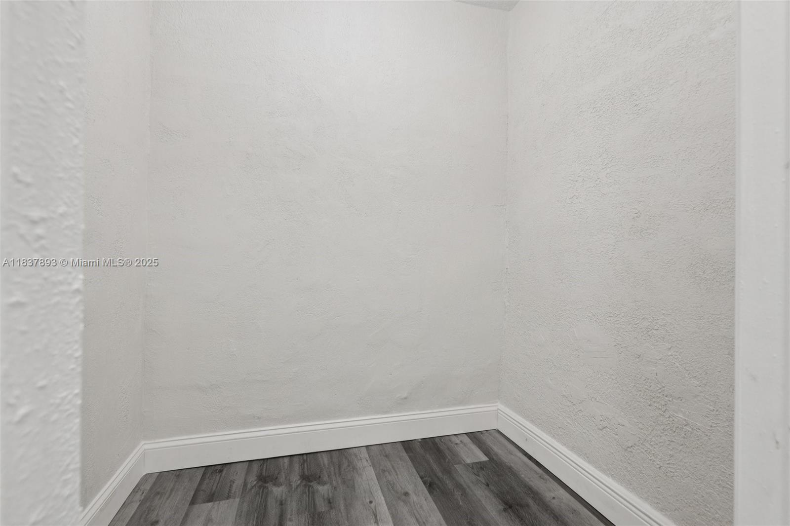 LAKE FOREST SEC 4 - Residential