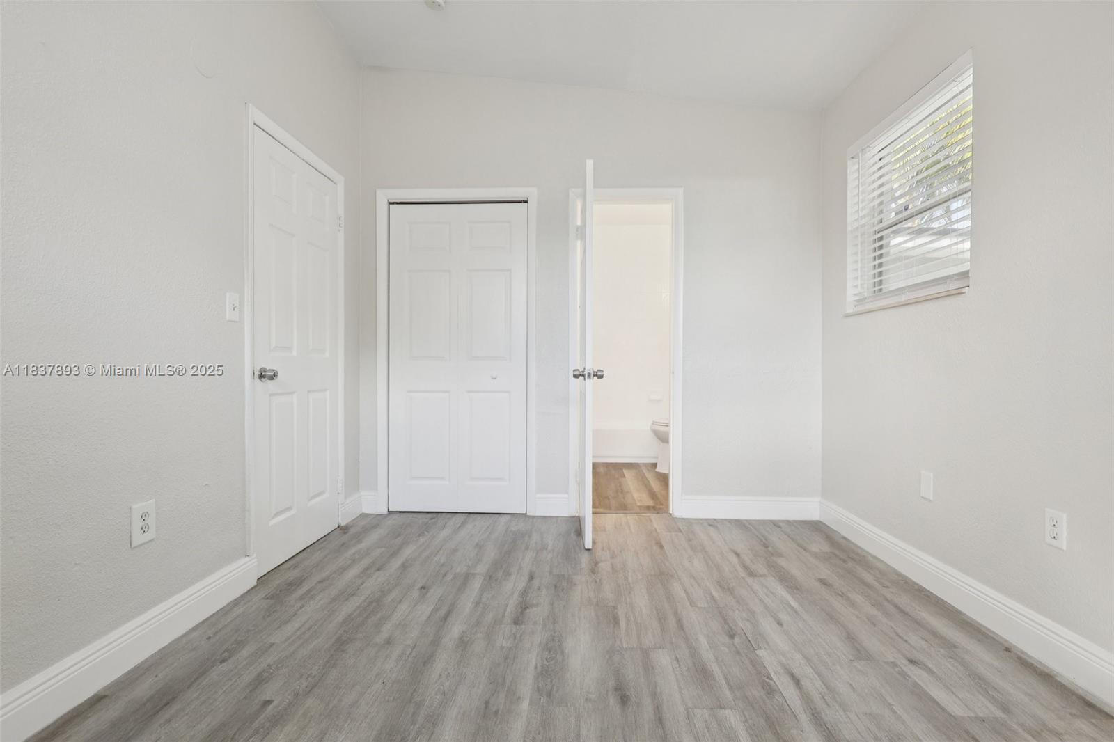 LAKE FOREST SEC 4 - Residential