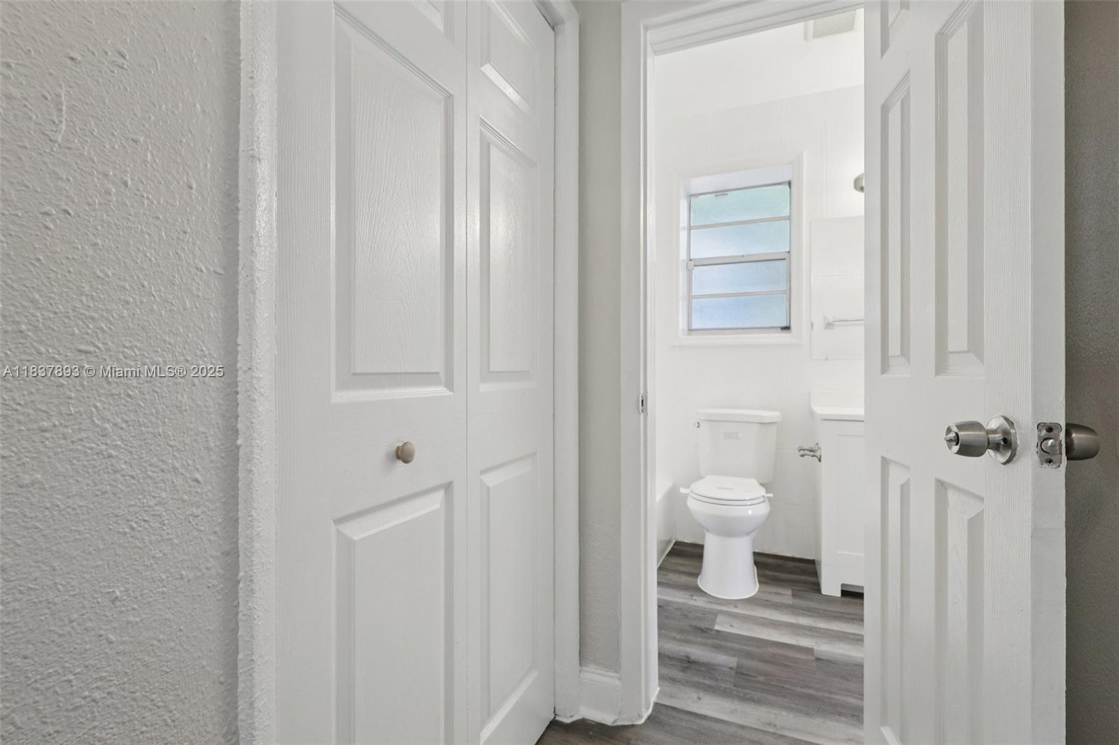 LAKE FOREST SEC 4 - Residential