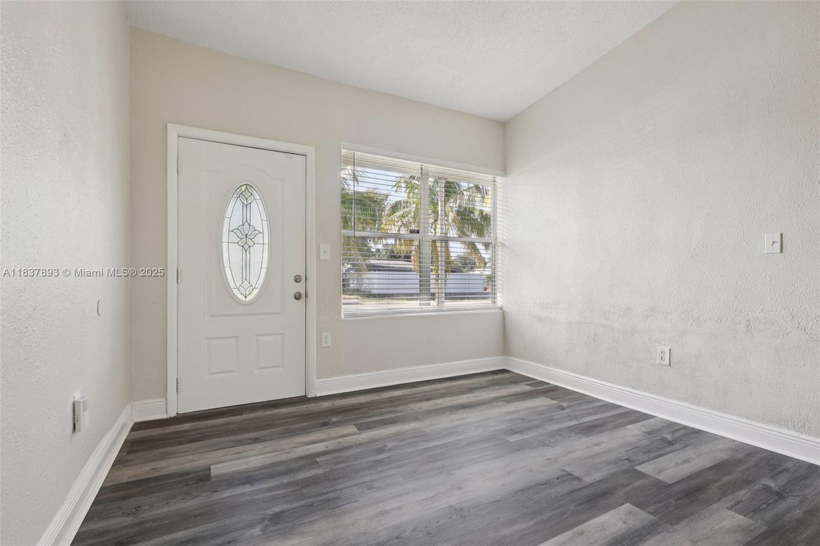 LAKE FOREST SEC 4 - Residential