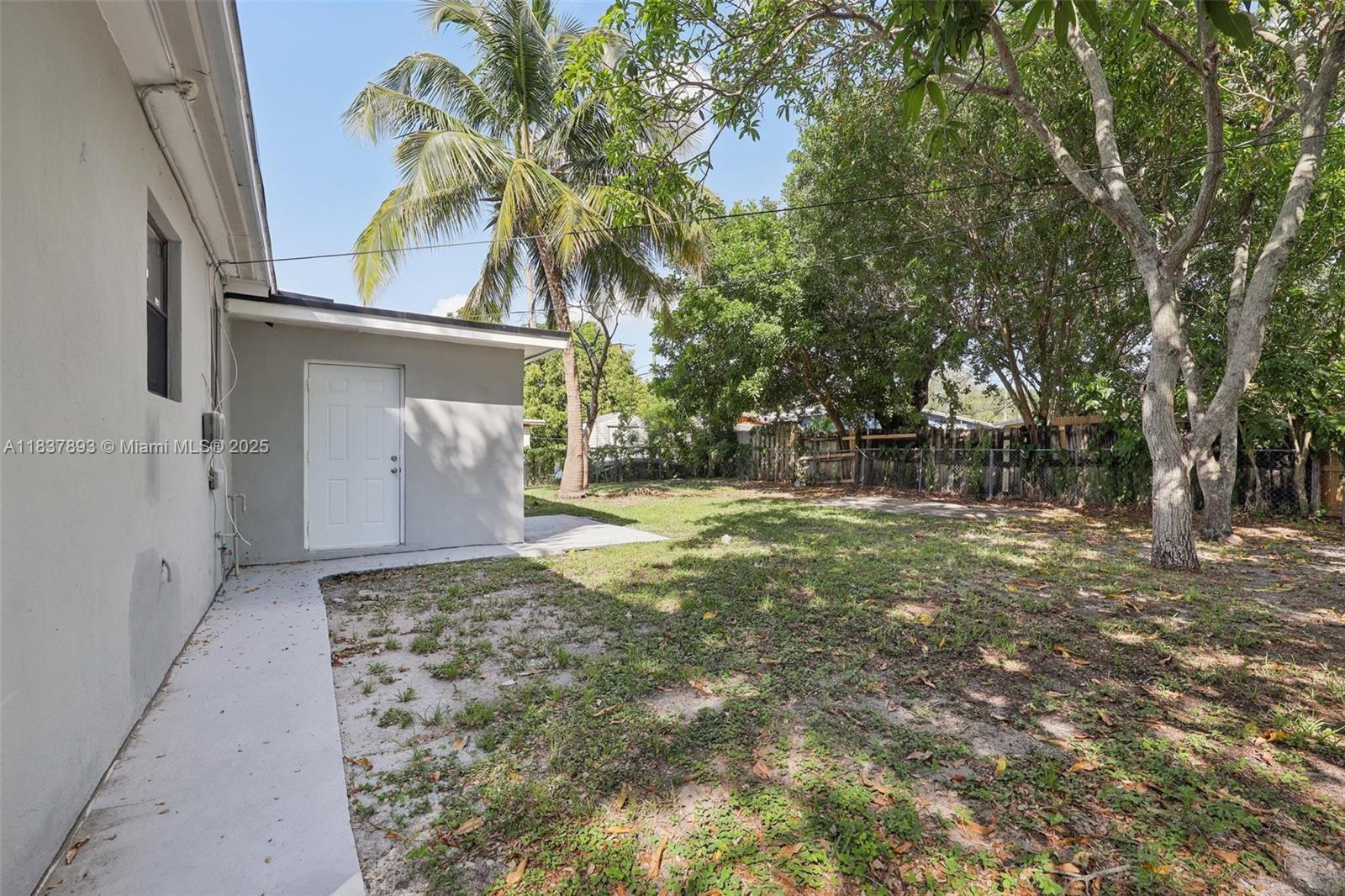 LAKE FOREST SEC 4 - Residential