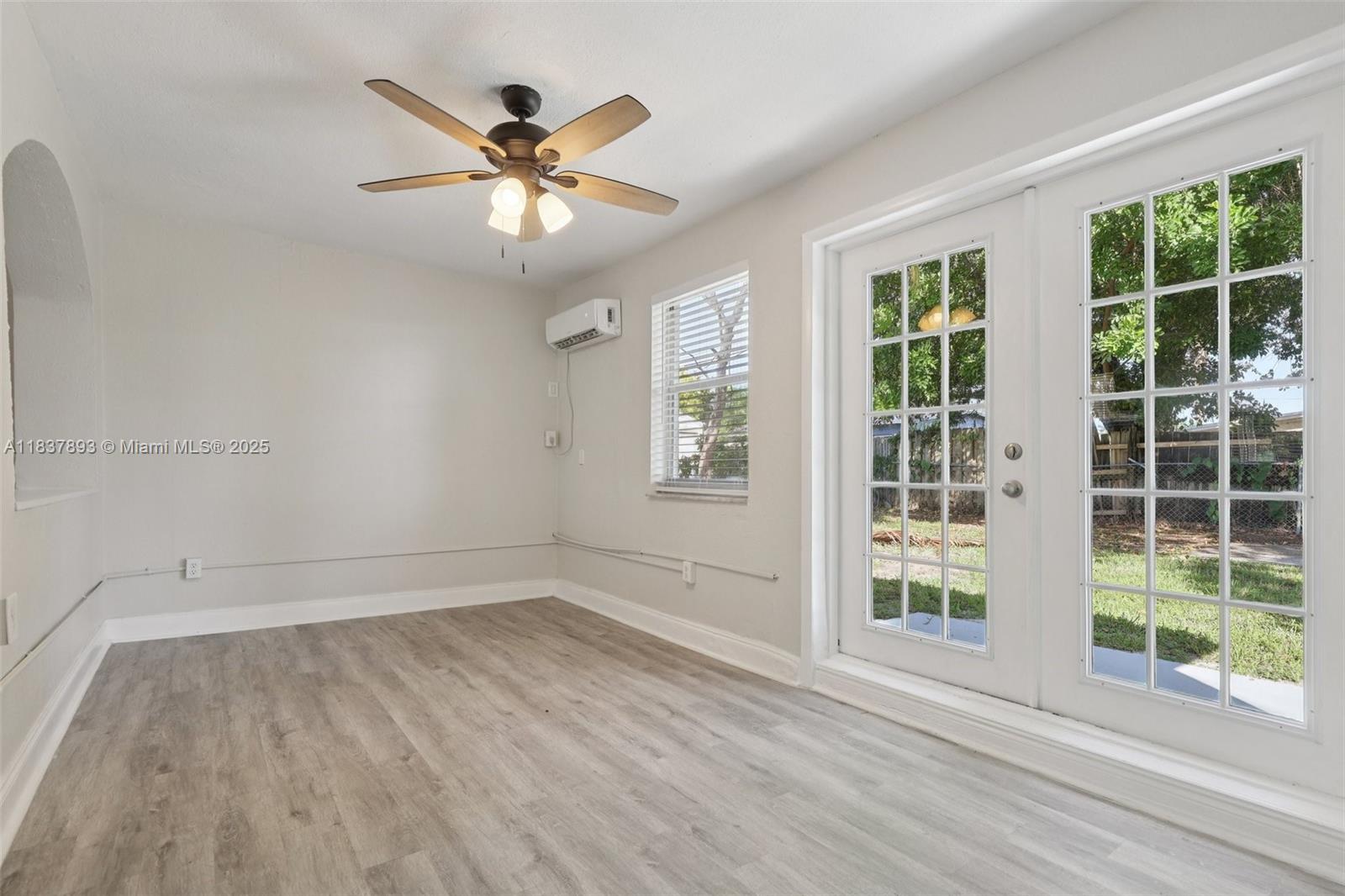 LAKE FOREST SEC 4 - Residential