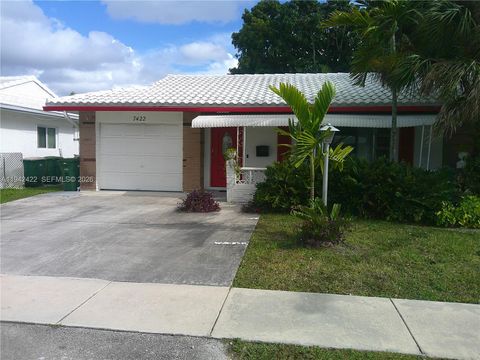 7422 NW 70th Ave Tamarac FL 33321
