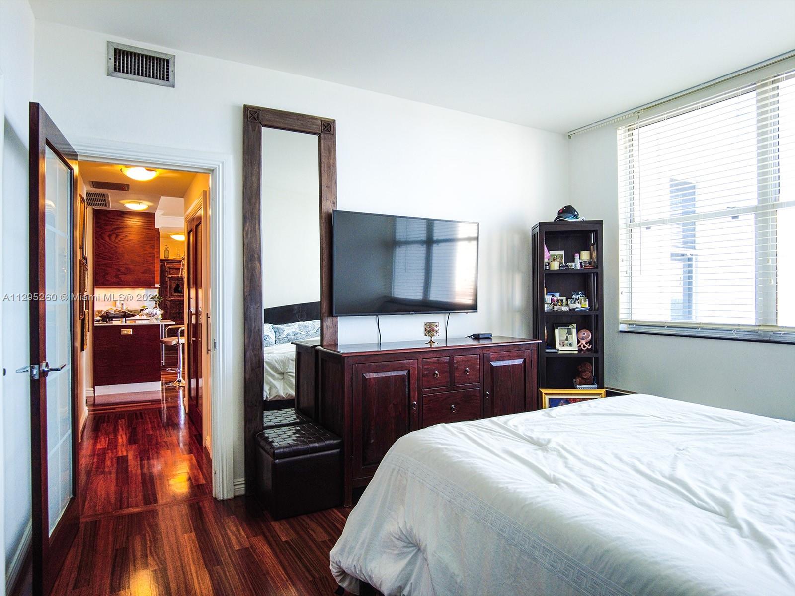 DAVID WILLIAM HOTEL CONDO - Residential