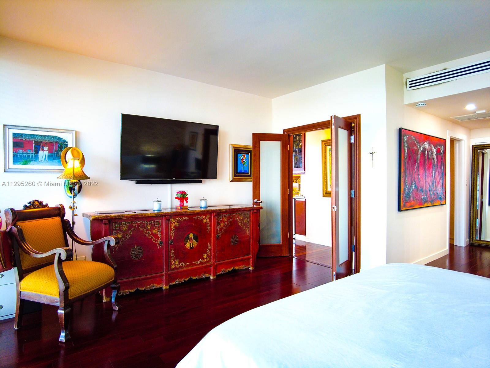 DAVID WILLIAM HOTEL CONDO - Residential
