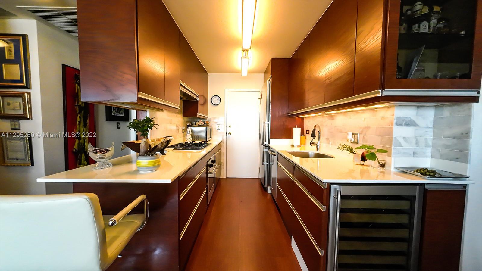 DAVID WILLIAM HOTEL CONDO - Residential