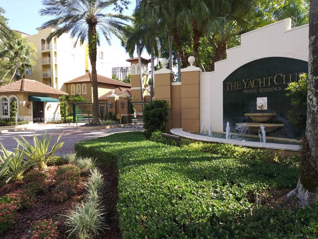 THE YACHT CLUB AT AVENTUR - Residential