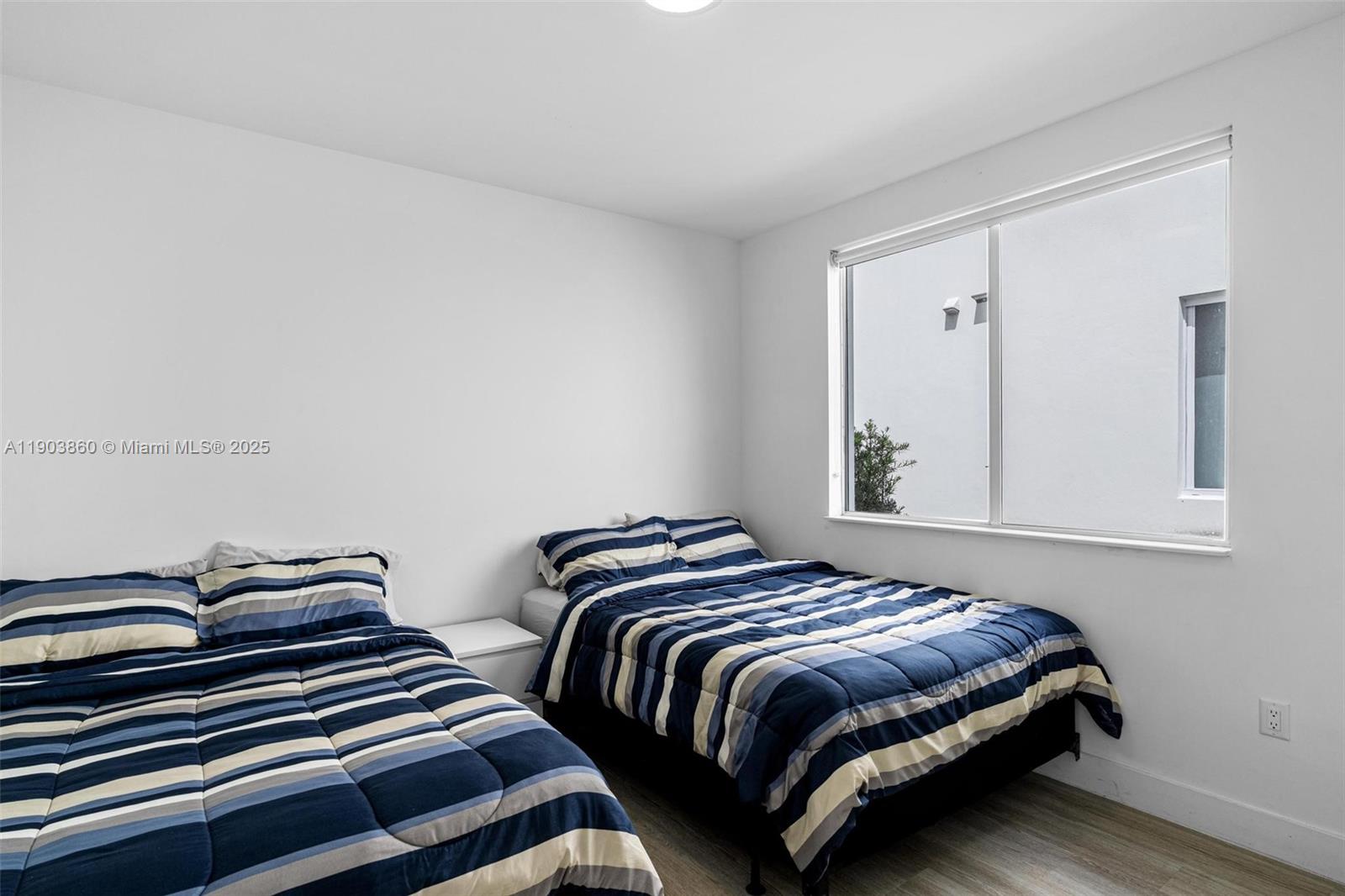 DORAL PALMS SOUTH - Residential Lease