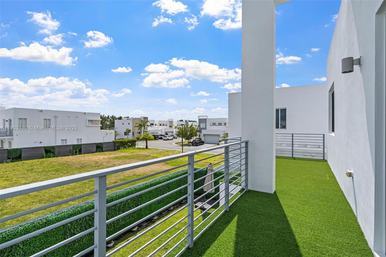 DORAL PALMS SOUTH - Residential Lease