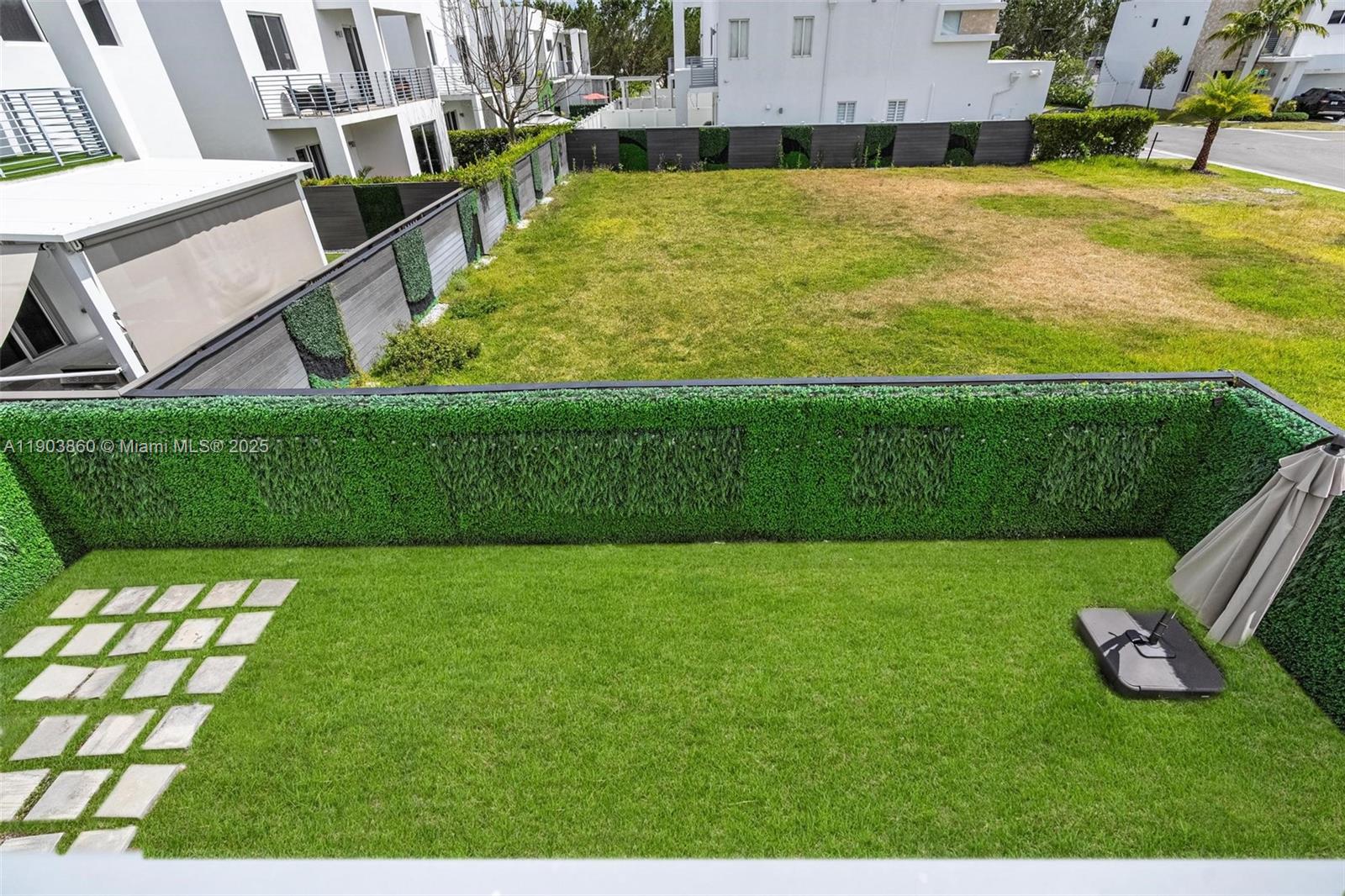 DORAL PALMS SOUTH - Residential Lease