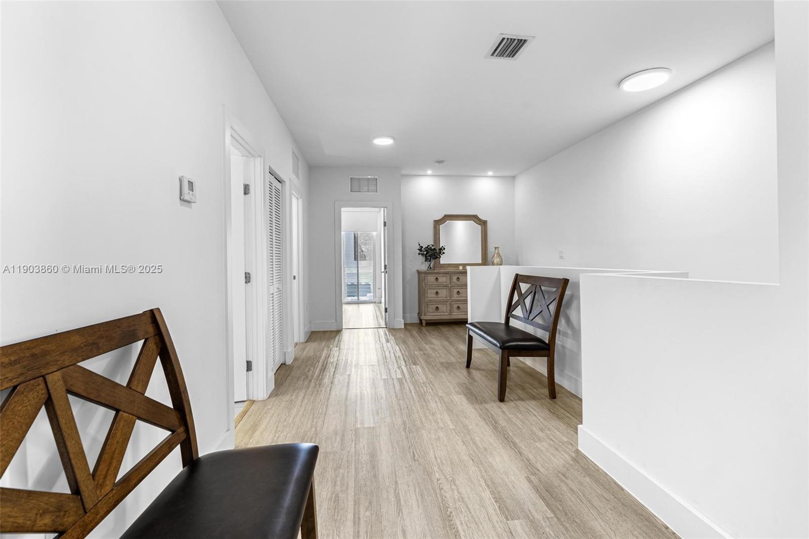 DORAL PALMS SOUTH - Residential Lease