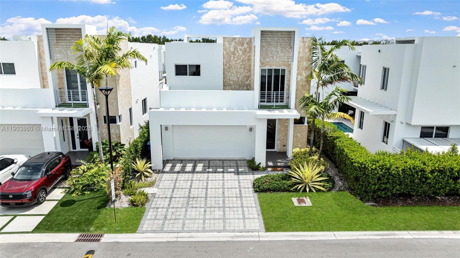 DORAL PALMS SOUTH - Residential Lease