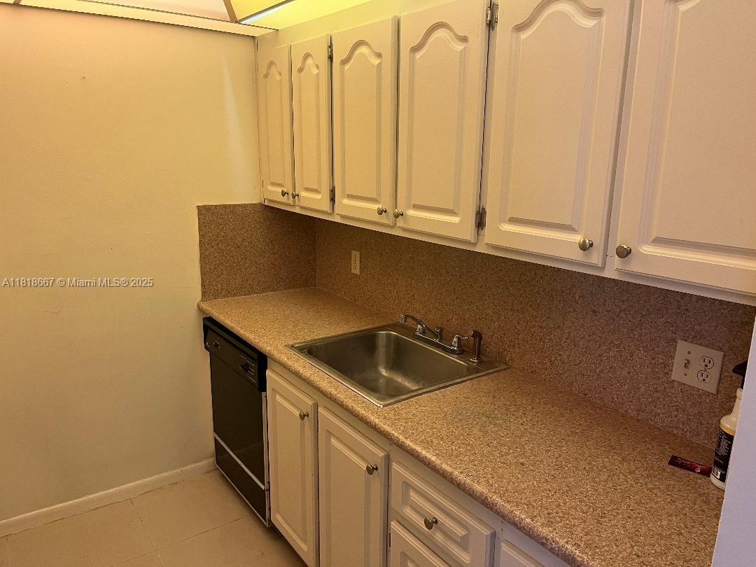 NEW HAMPTON AT CENTURY VI - Residential