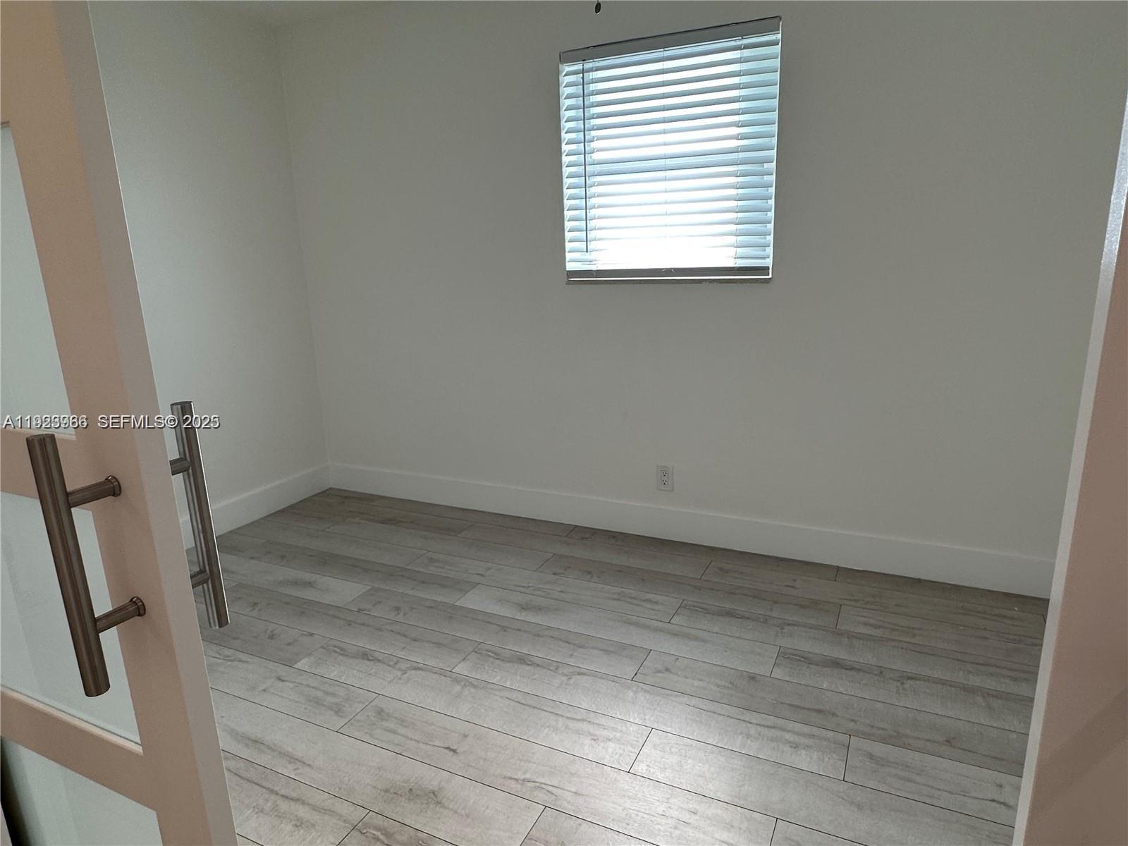 HOLLYWOOD CENTER AMEN PLA - Residential Lease