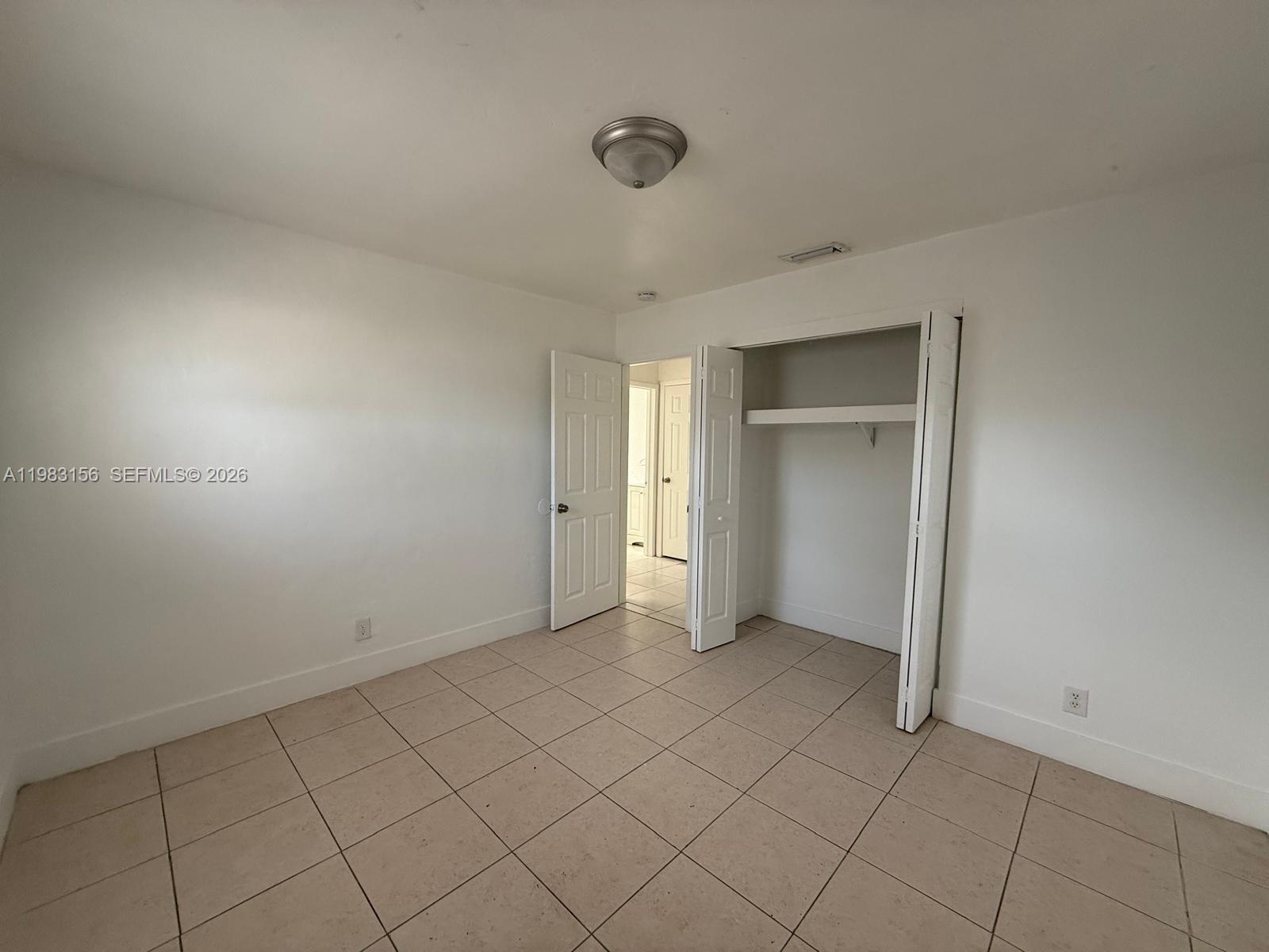 LAUDERDALE MANORS AMD PLA - Residential Lease