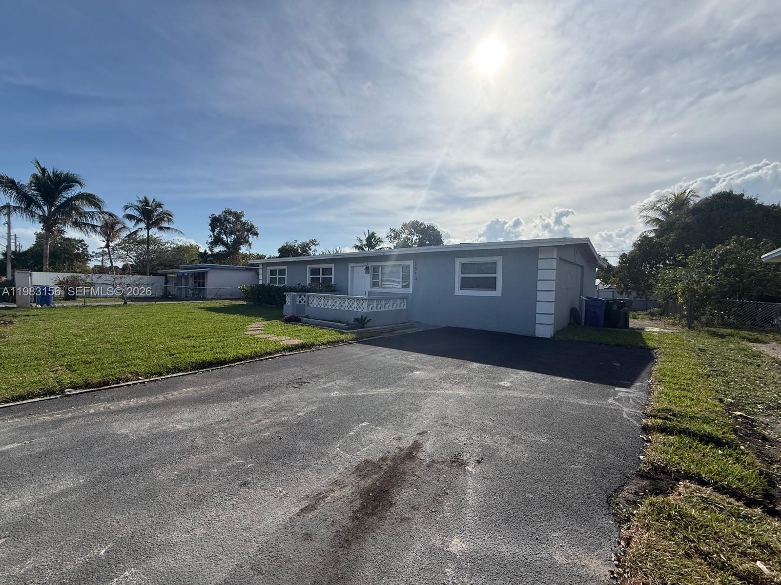 LAUDERDALE MANORS AMD PLA - Residential Lease