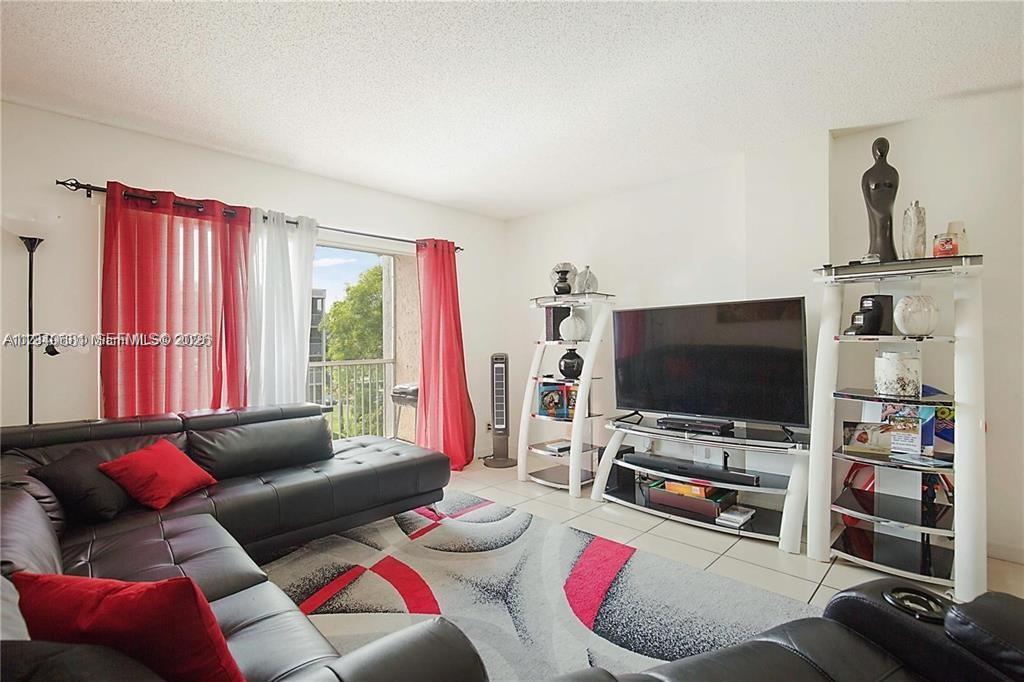 SHERWOOD SQUARE CONDOMINI - Residential