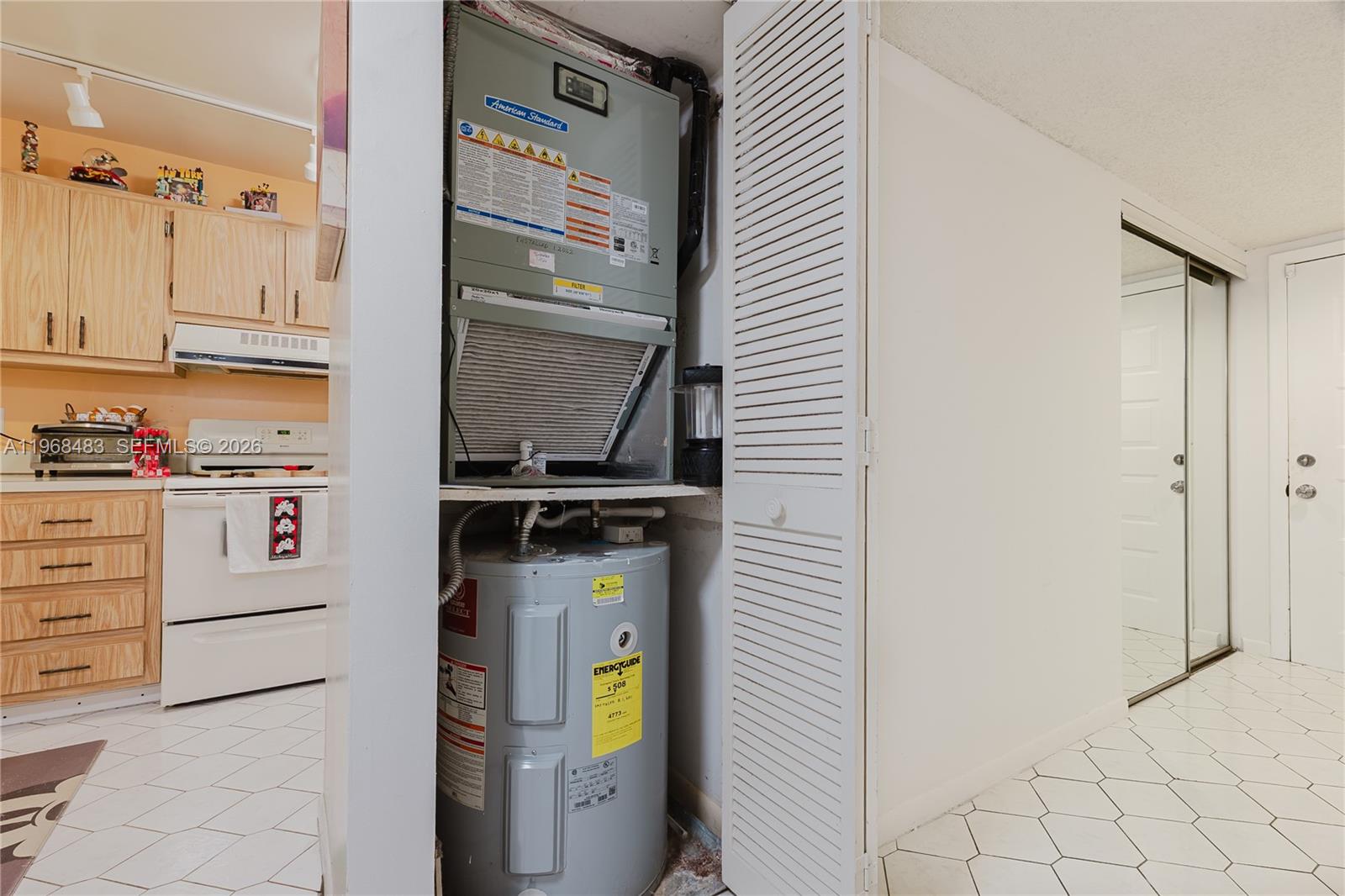 DELRAY OAKS CONDO - Residential