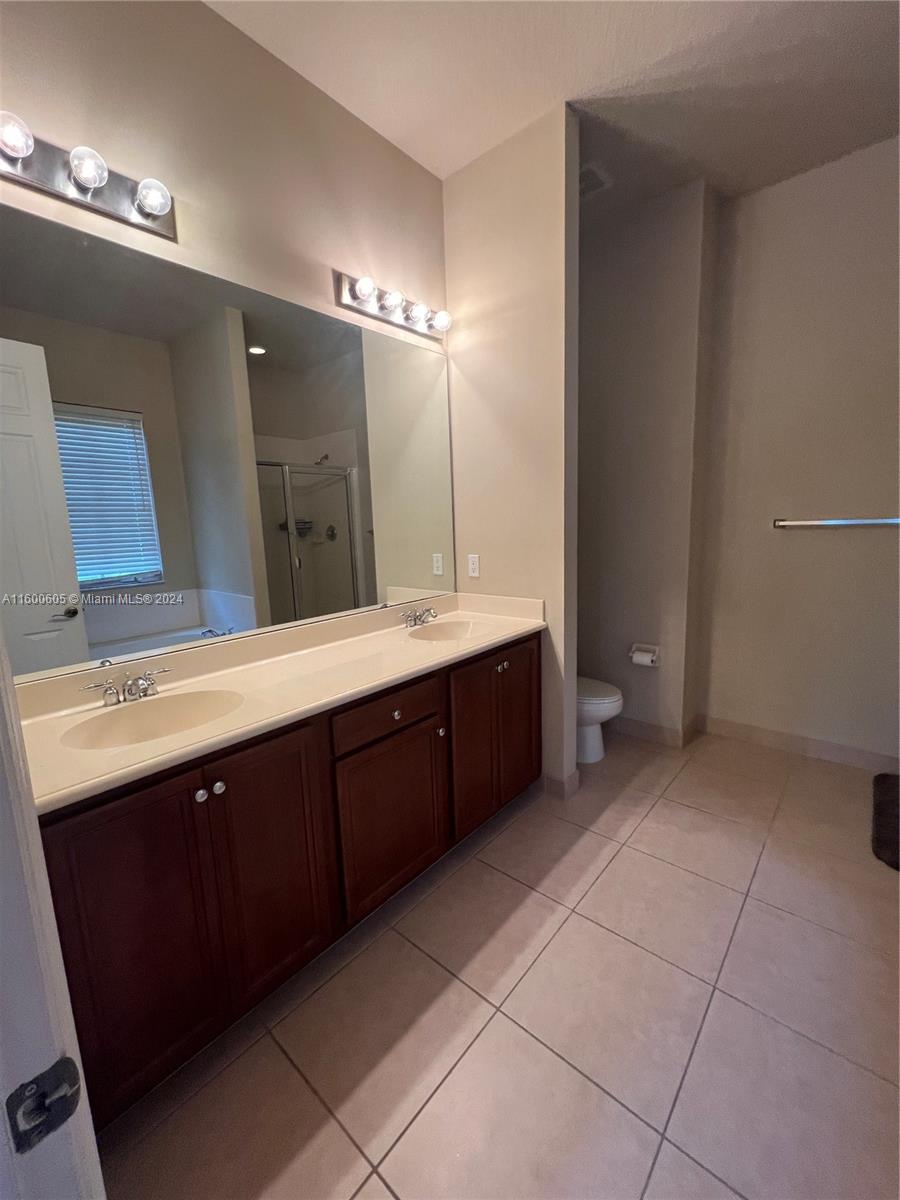 CANTERBURY PLACE - Residential Lease
