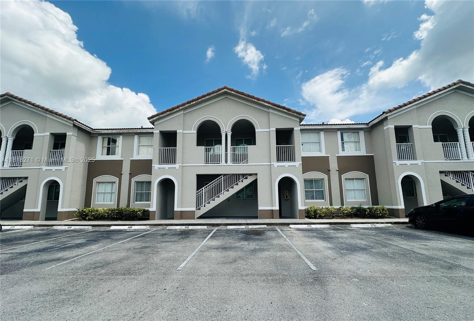 1658 SE 28th Ct 104
