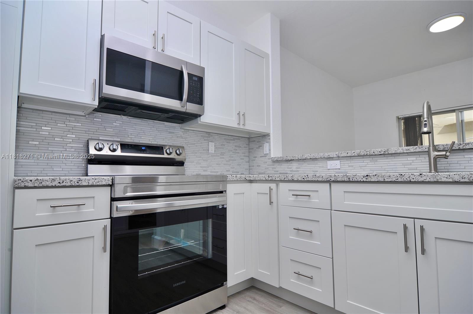 1658 Se 28th Ct 104, Homestead, Miami-Dade County, Florida - 2 Bedrooms  
2 Bathrooms - 