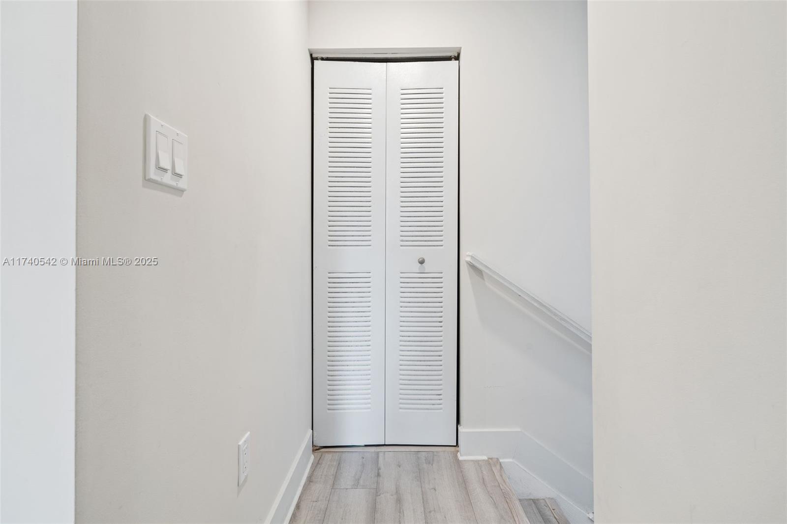 DOWNTOWN DORAL SOUTH PHAS - Residential