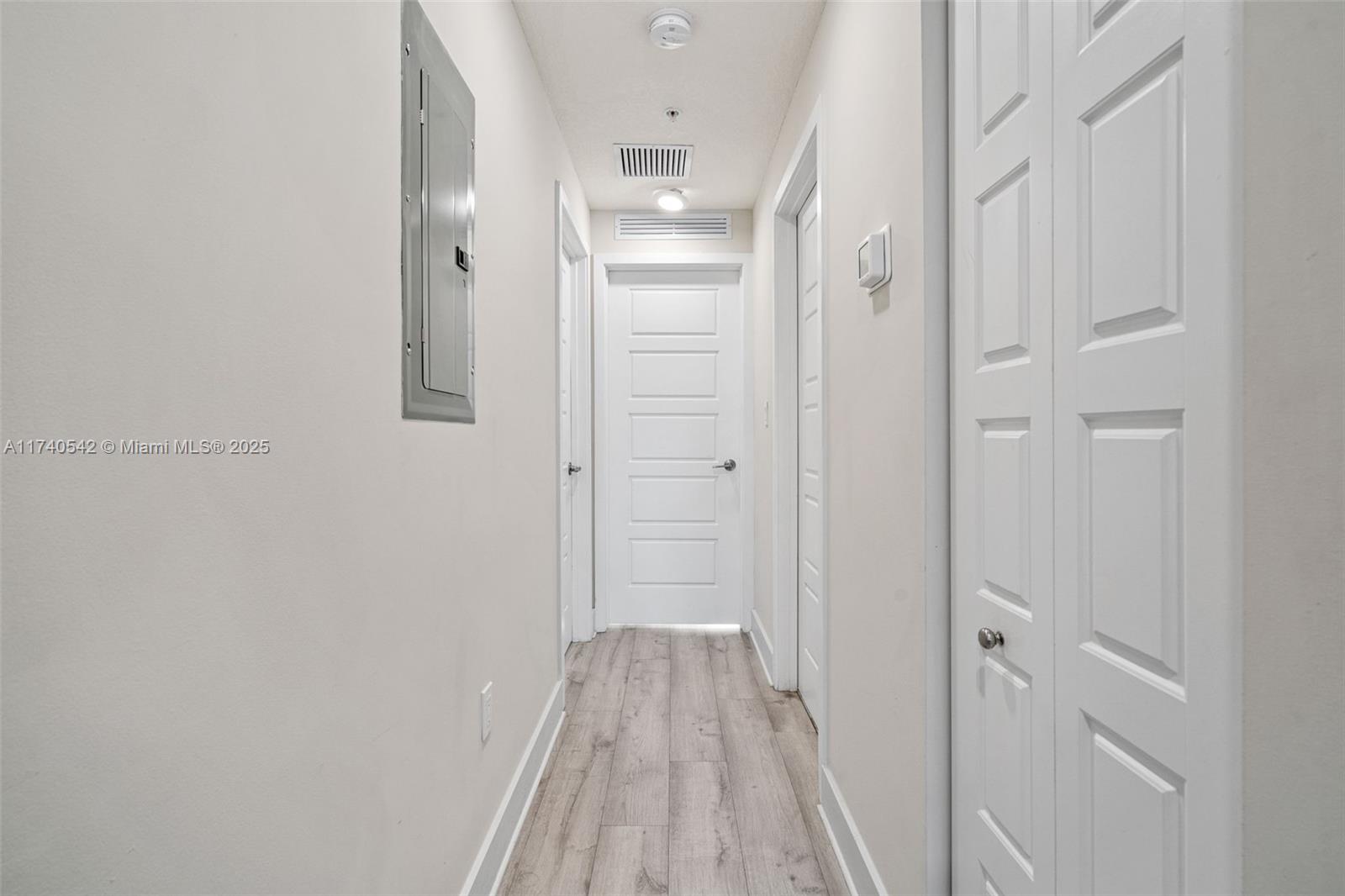 DOWNTOWN DORAL SOUTH PHAS - Residential