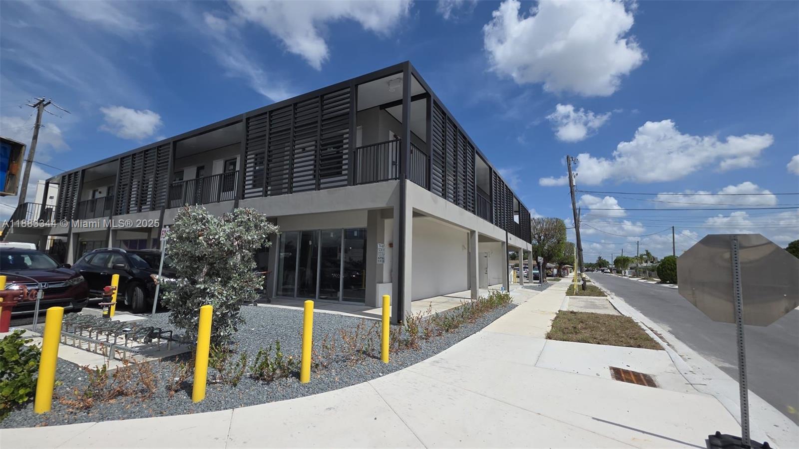 INGLESIDE PARK - Residential Lease