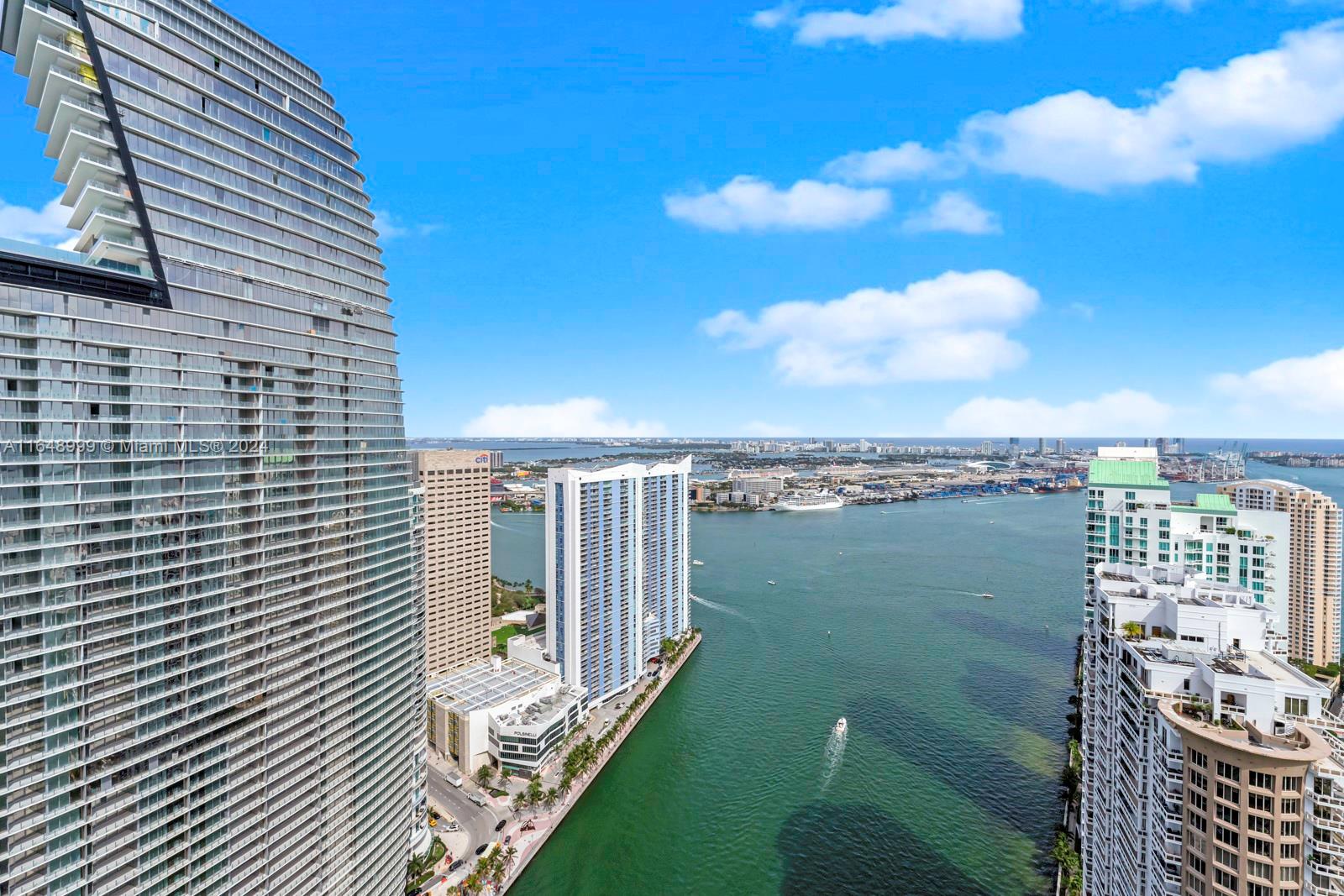 ICONBRICKELL CONDO NO 1 - Residential