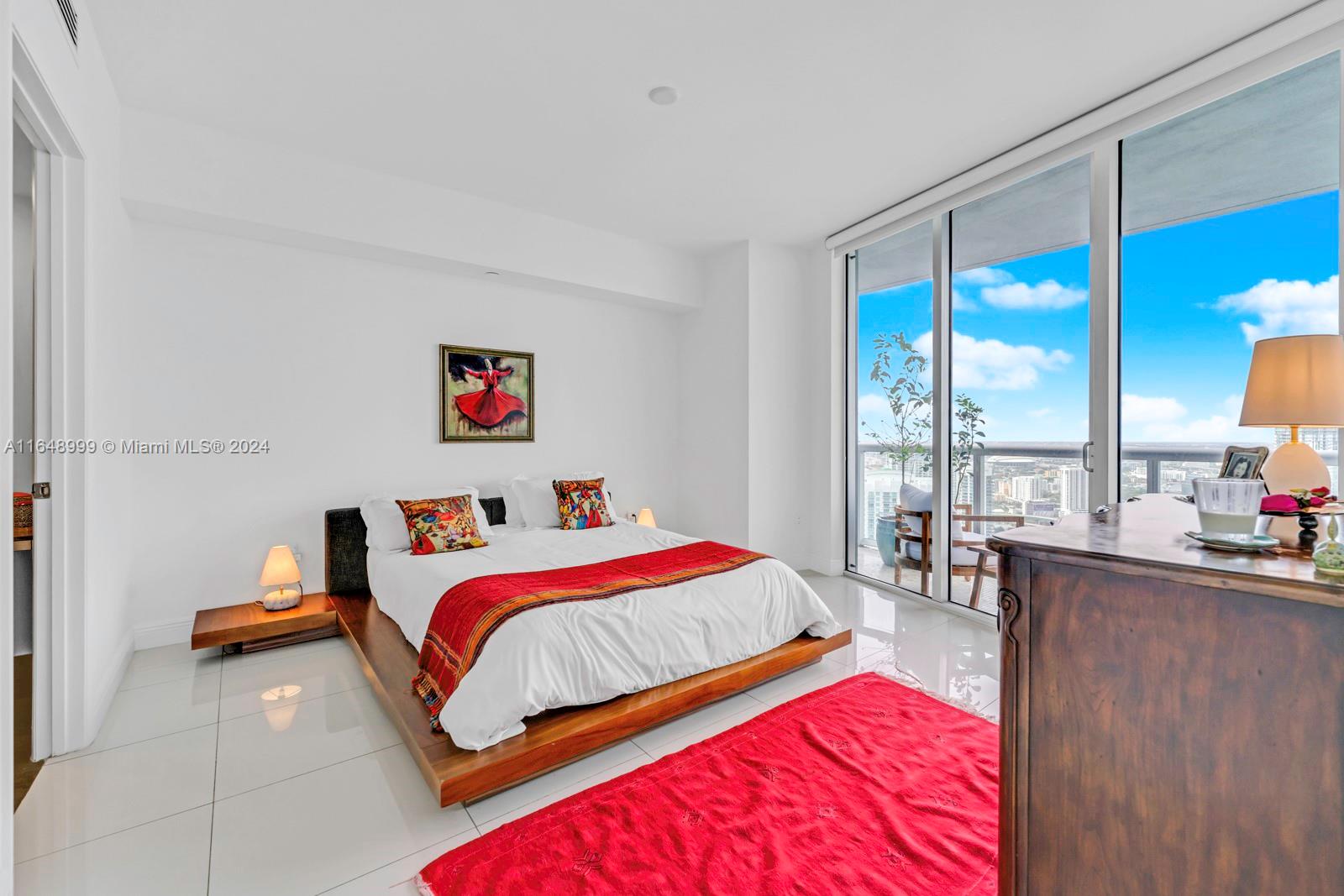 ICONBRICKELL CONDO NO 1 - Residential