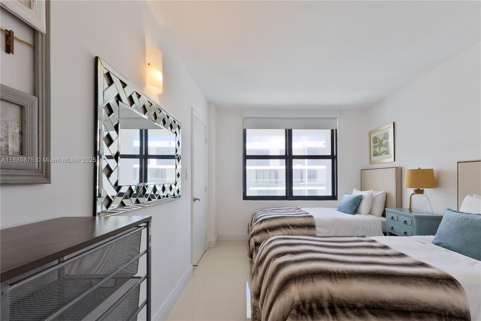 BALMORAL CONDO - Residential