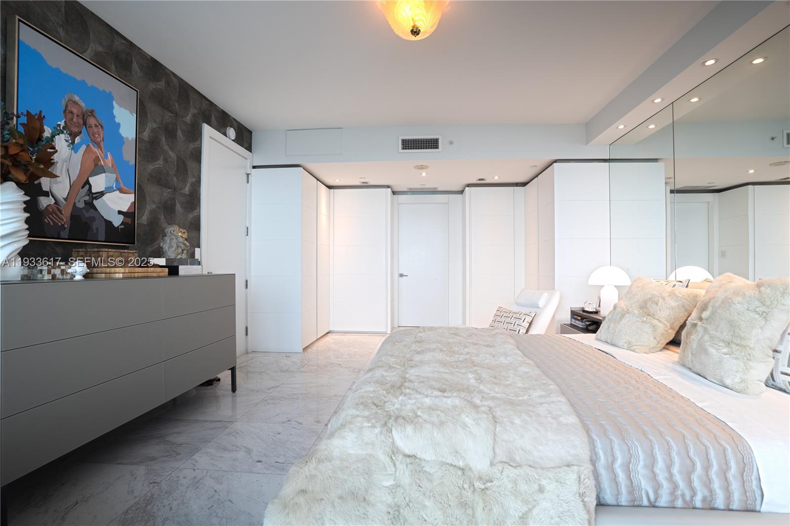 JADE RESIDENCES AT BRICKE - Residential