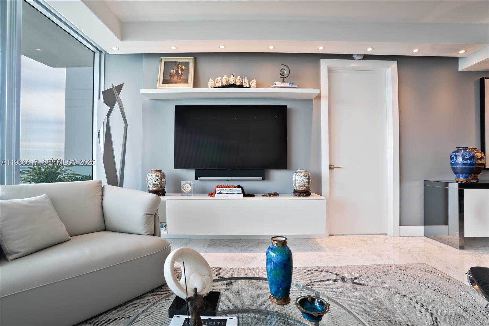 JADE RESIDENCES AT BRICKE - Residential