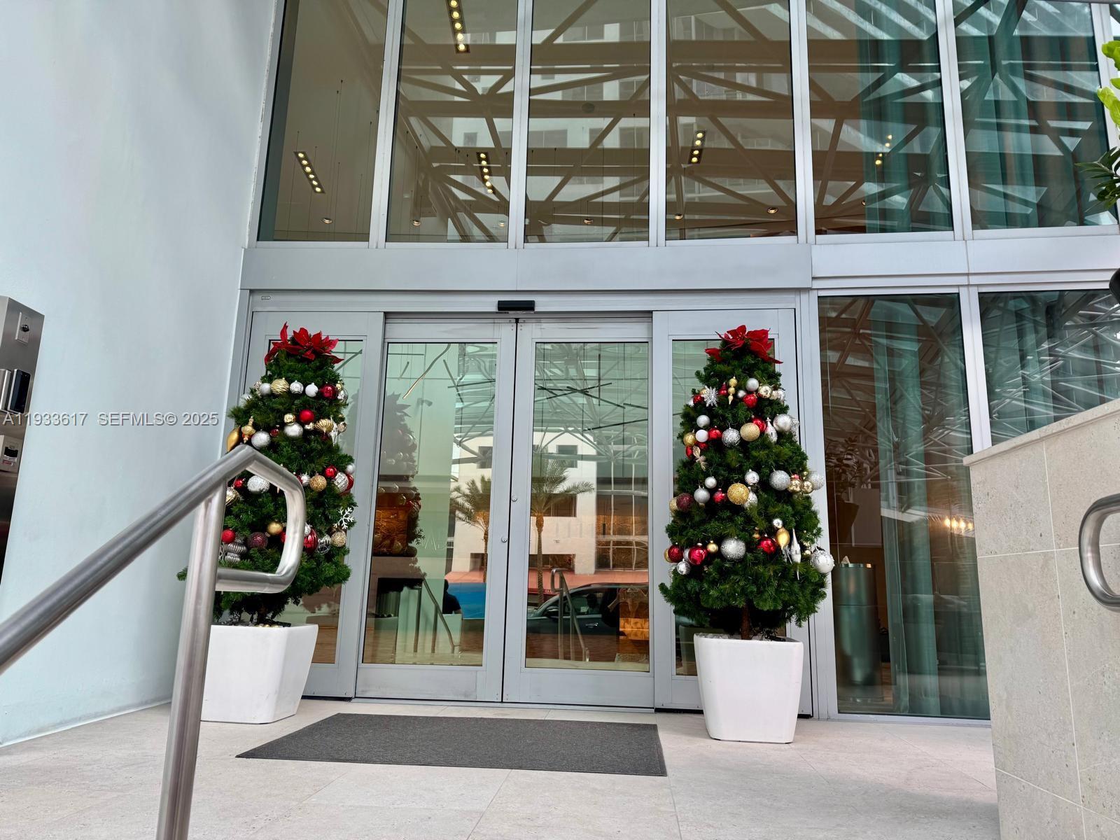 JADE AT BRICKELL BAY DRIVE - Residential