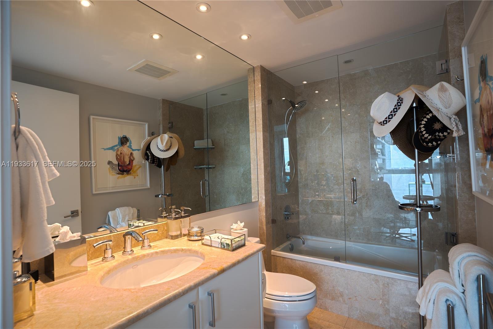 JADE RESIDENCES AT BRICKE - Residential