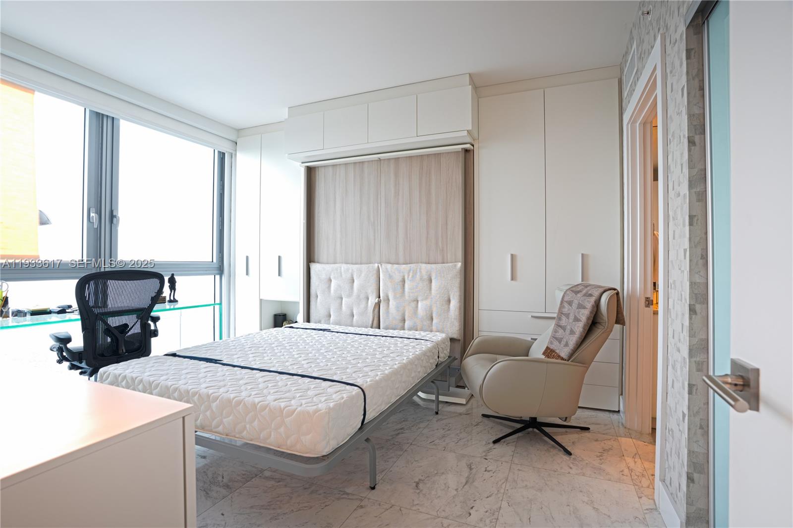 JADE RESIDENCES AT BRICKE - Residential