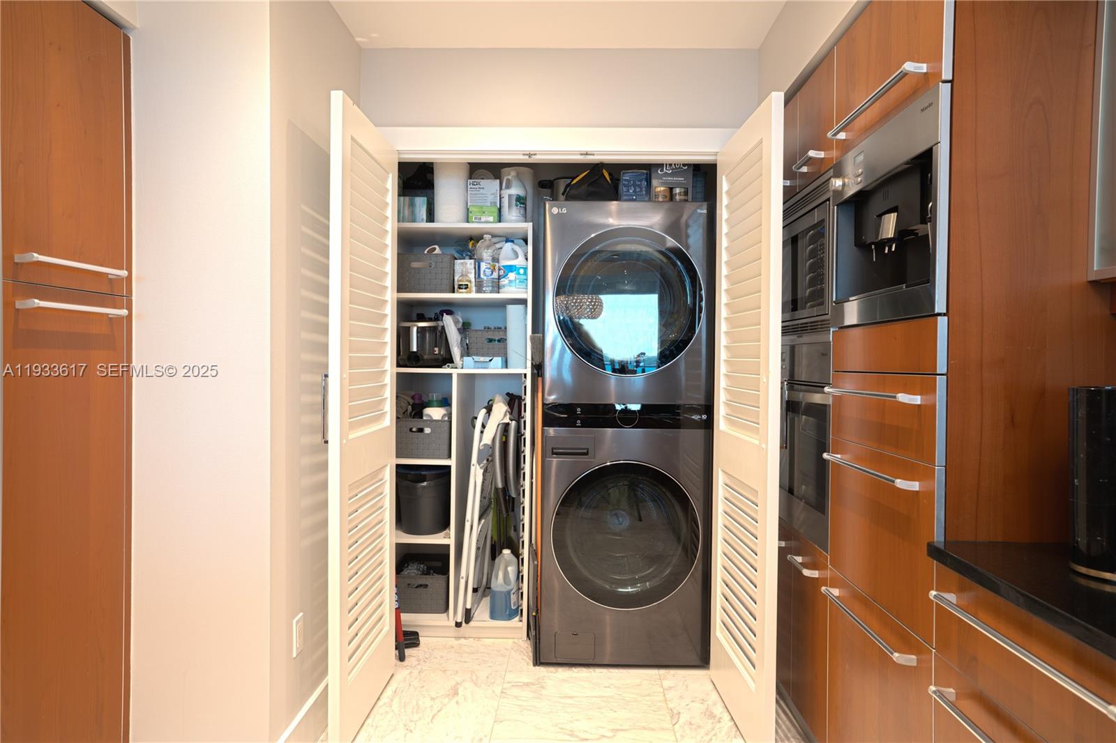 JADE RESIDENCES AT BRICKE - Residential