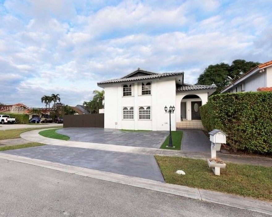 Beautiful, fully remodeled, four bedroom, three full bath two story estate home. House has been tastefully remodeled with top of the line finishes, and new appliances. Backyard features a spacious covered terrace, artificial grass throughout, and a side concrete slab ideal to park a boat or for a basketball hoop for the kids. Fully fenced corner unit situated in a safe, family oriented neighborhood. Ideal home to enjoy the backyard or entertaining with friends and relatives. Very centrally located within minutes of; fine dining, shopping centers, entertainment, very good school district, and major highways.