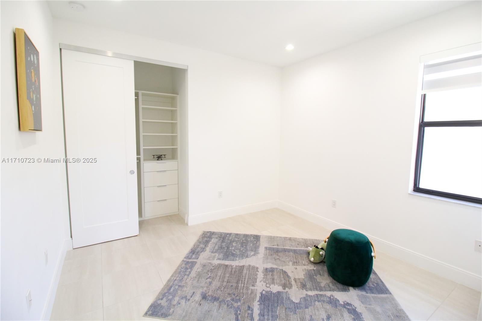 DOWNTOWN DORAL SOUTH PHAS - Residential